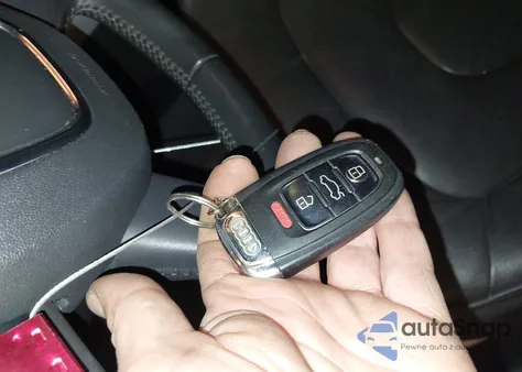 2010 Audi A4 2.0T Premium z USA, uszkodzony, nr VIN WAUWFAFL5AA009608